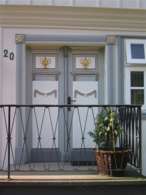 Gestrichen Mit Acryllack1